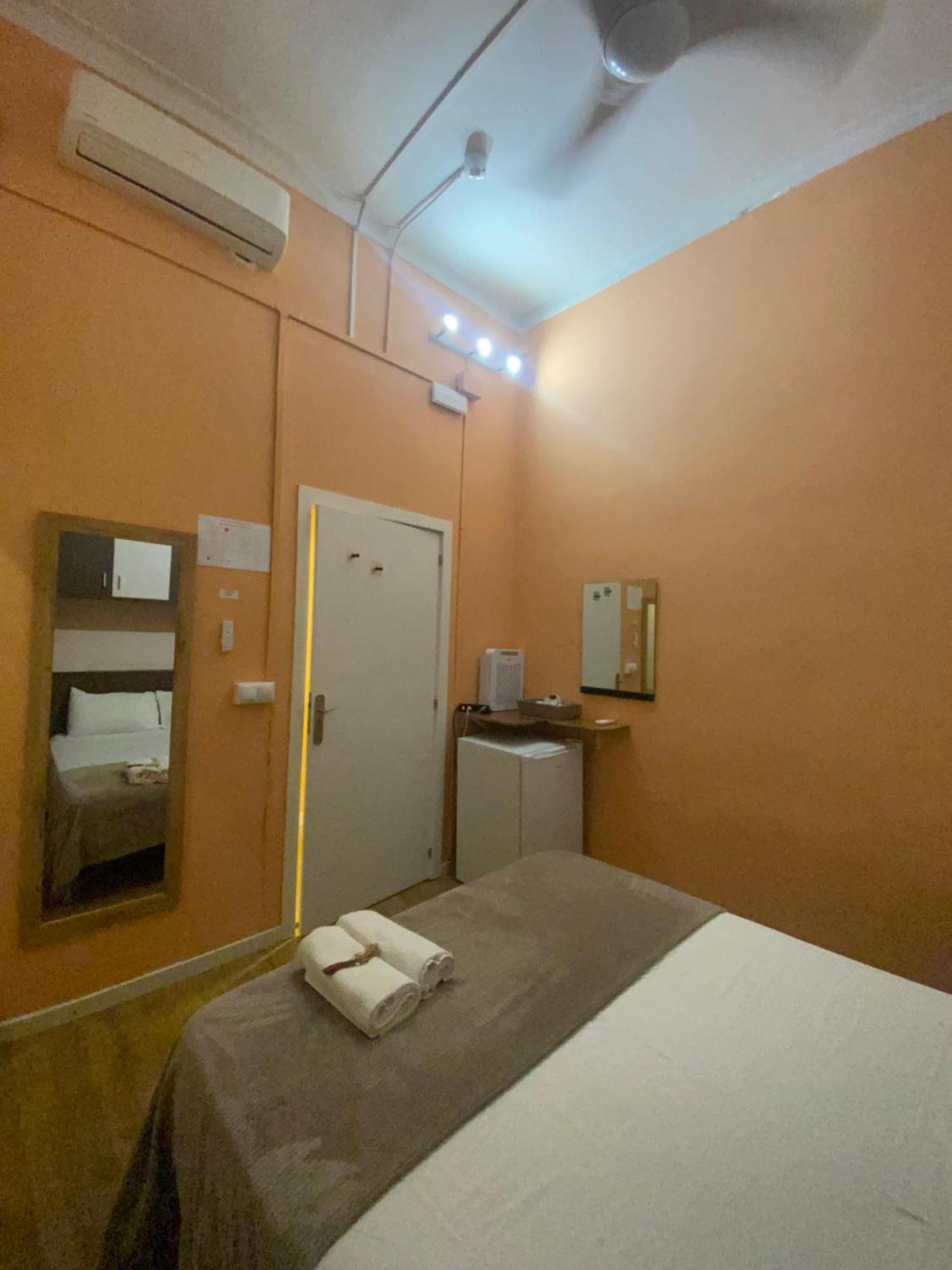 Sant Antoni Hostal, Sustainable Tourism バルセロナ エクステリア 写真