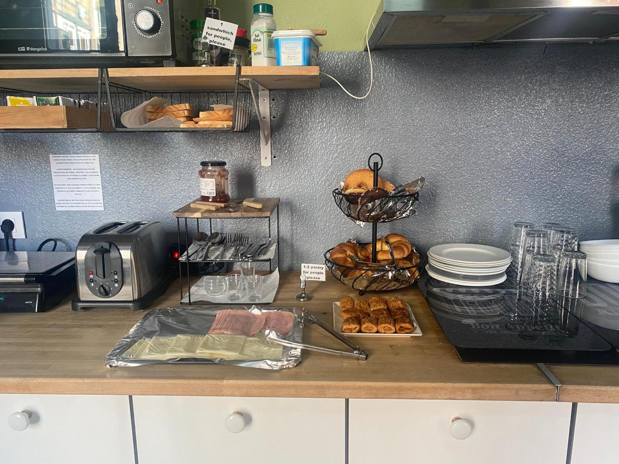 Sant Antoni Hostal, Sustainable Tourism バルセロナ エクステリア 写真